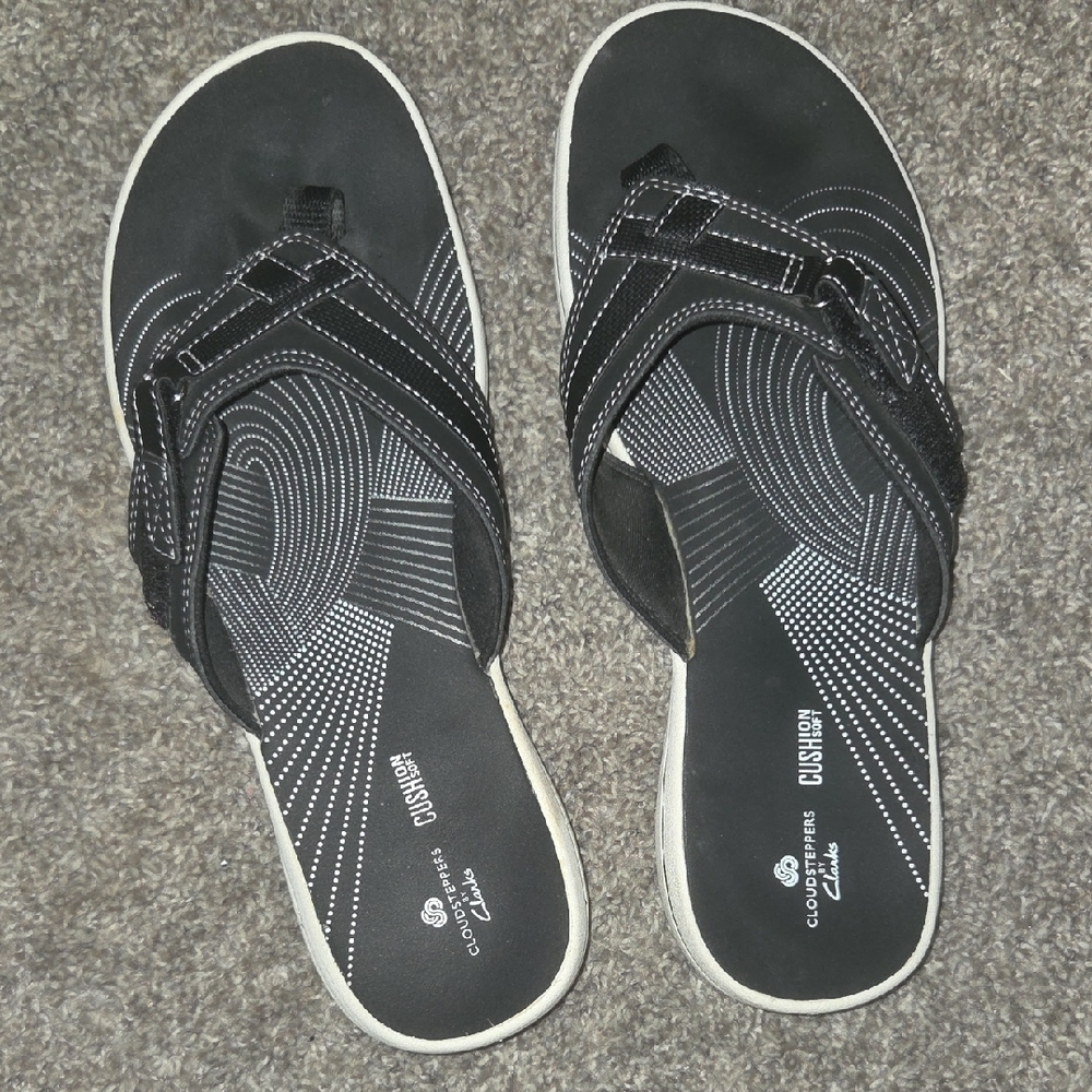Cloudsteppers by Clarks Black and White Sandals